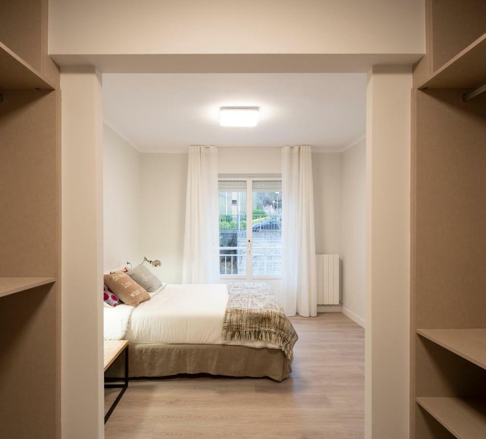 Apartment Close To The & Parking